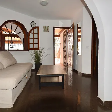 Bahia Beach Club לינה וארוחת בוקר *