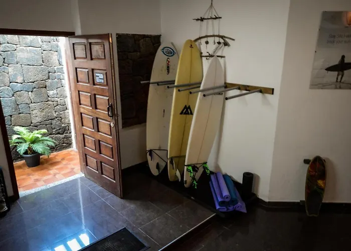 לינה וארוחת בוקר Bahia Beach Club *