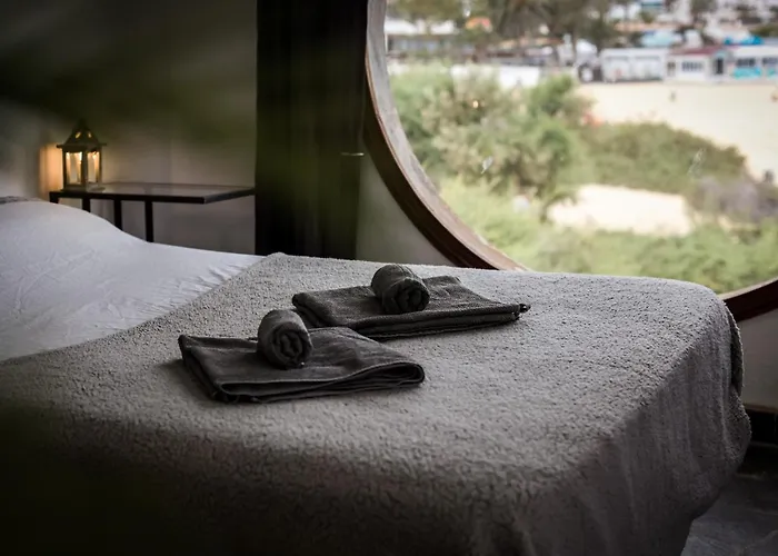 Bahia Beach Club * קורלחו