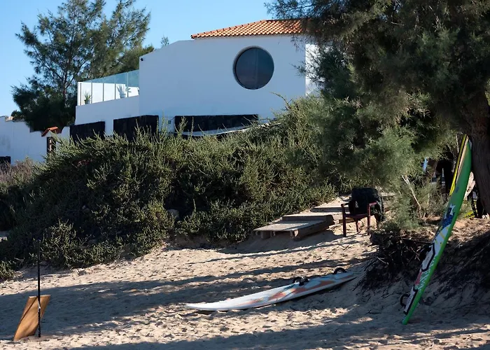 Bahia Beach Club לינה וארוחת בוקר קורלחו