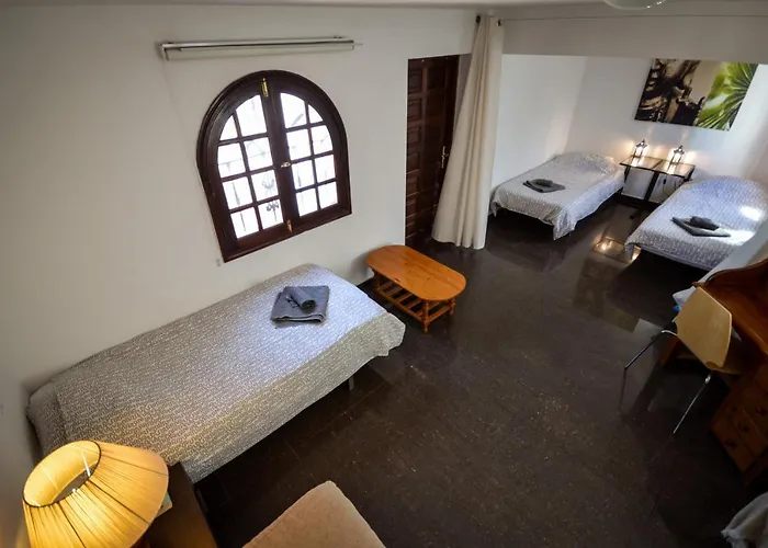 לינה וארוחת בוקר Bahia Beach Club קורלחו