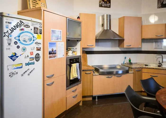 Bahia Beach Club לינה וארוחת בוקר